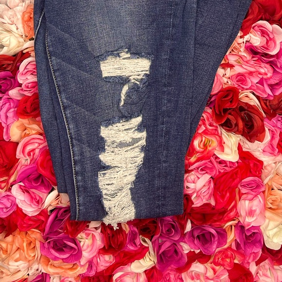 X-Long TALL Super High Rise American Eagle Blue Jeans 💙 - Picture 4 of 13